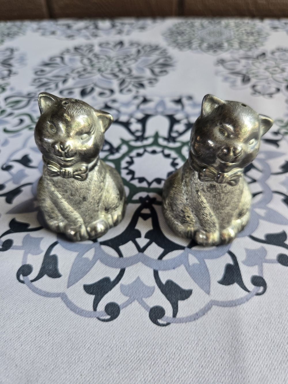 Cat Salt and Pepper Shakers Vintage